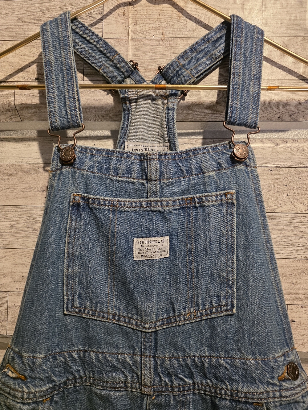 Levi’s Classic Denim Overalls - Picture 2 of 10
